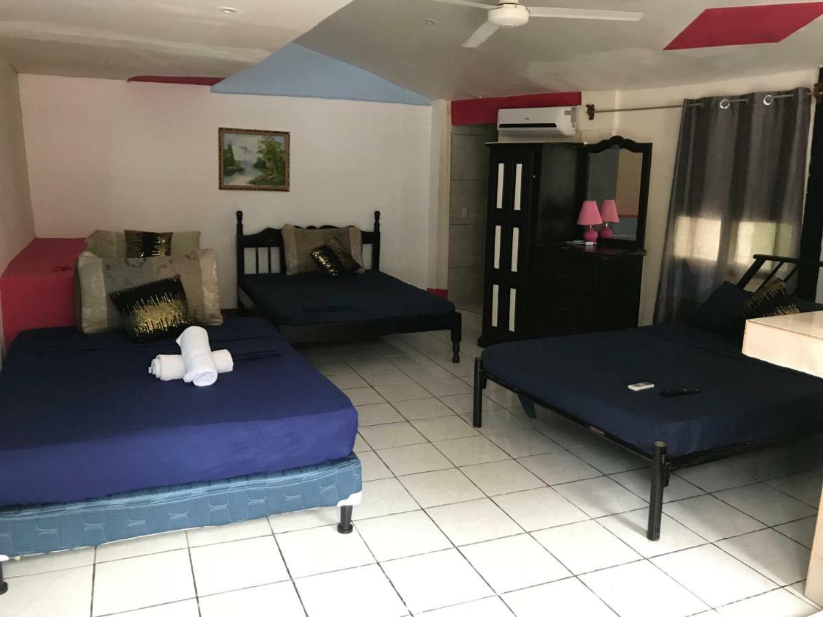 Отель Cabinas Cafe Del Mar Мануэль-Антонио Экстерьер фото